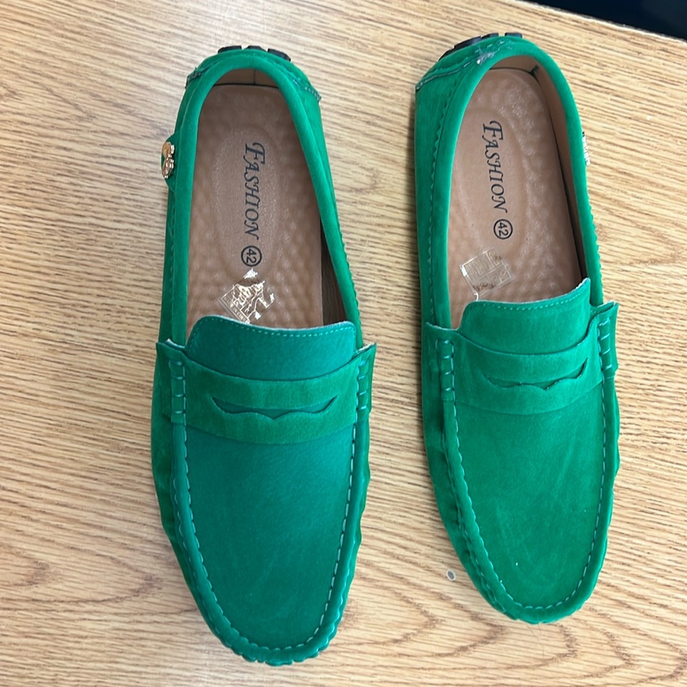 Kelly green loafers. Brand new never worn outside (only in house once).